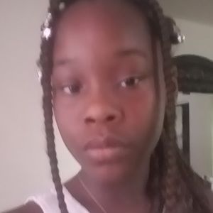 Meet your Posher, Hawa